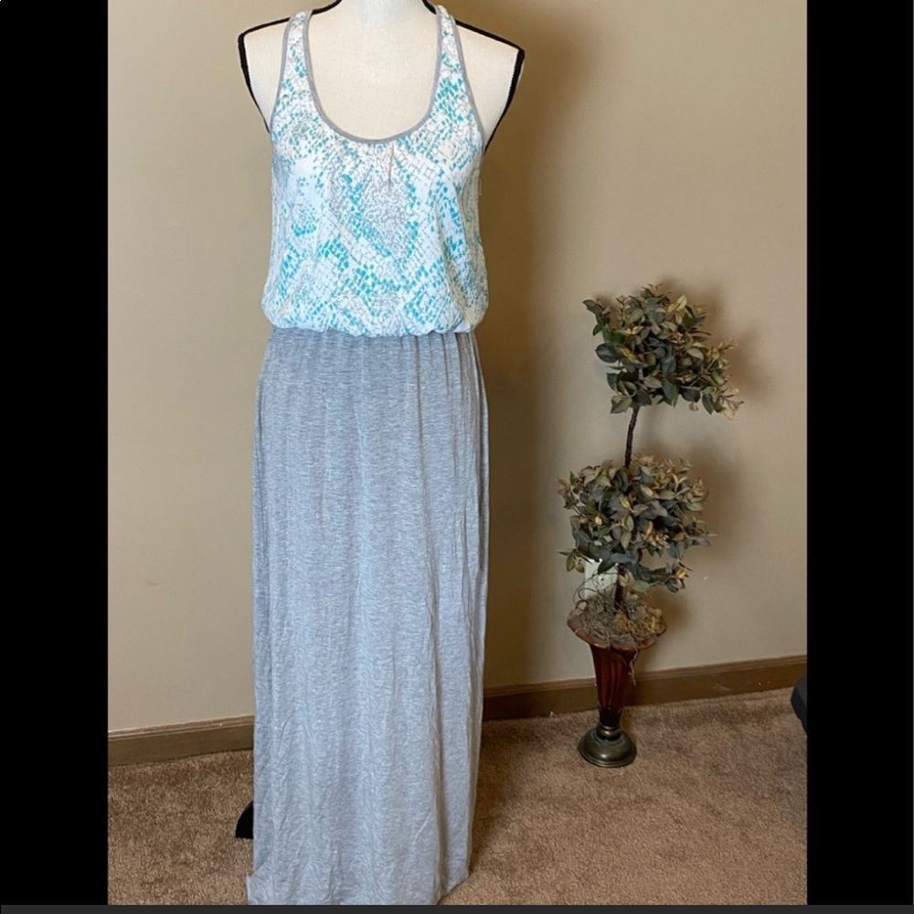 TART summer maxi dress size medium